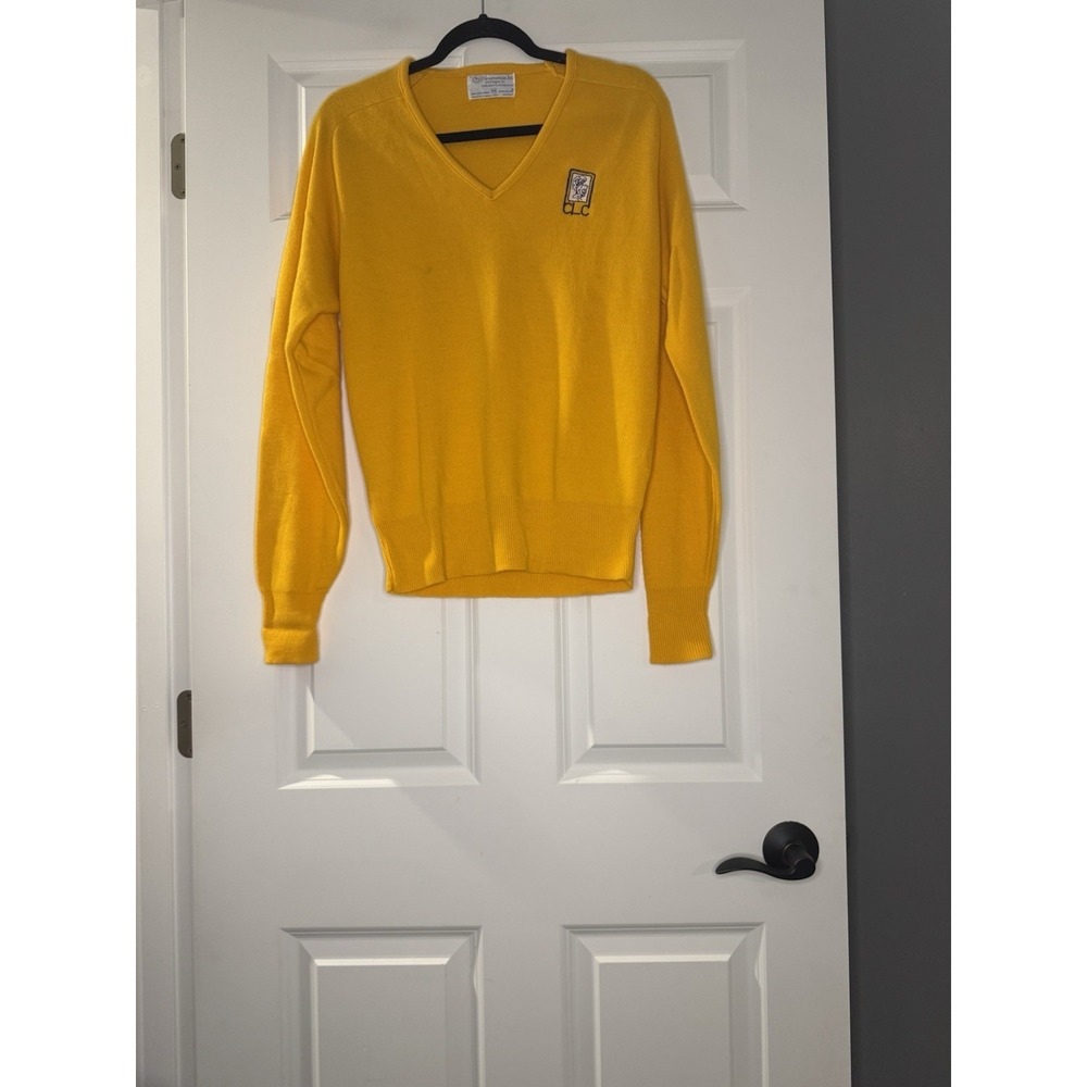 Sportswear Inc Vintage V Neck Sweater W Clc Embroidered Medium